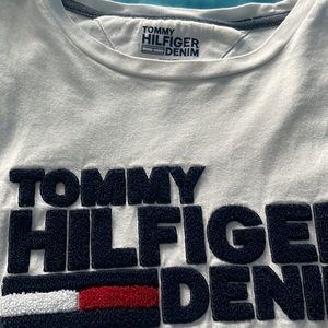 Classic Tommy Hilfiger long sleeve T-shirt